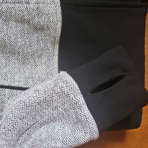 Lululemon Asana Jacket Sz 4 - Picture 4 of 9